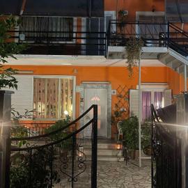 Pislis Rooms, hotel in Kamena Vourla