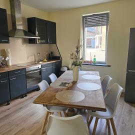 Work and Stay IaM ,3 Schlafzimmer 6 betten 90 qm neu modernisiert, hotel a Geilenkirchen