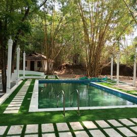 Surya Eco and Wedding Resort, hotel v mestu Trichūr