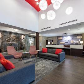 Holiday Inn Express & Suites Riverport Richmond by IHG，里士滿的飯店