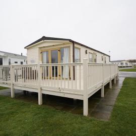 Caravan - Sleeps 8 - Pets Ok - Parking