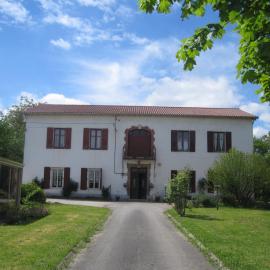 Gite Chanay 100 m2 Tournus 3 chambres, hotel v destinaci Tournus