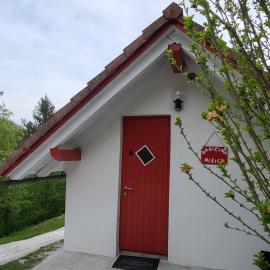 Babičina hišica, hotel in Mišji Dol