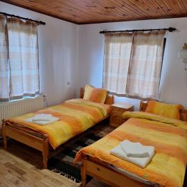 Sunny Guest House, hotell i Boykovtsi