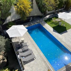 Costa Maresme Barcelona , Relax & Pool, Hotel in Cabrils