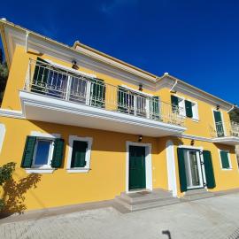 Vecchia Casa, hotel v mestu Apolpaina