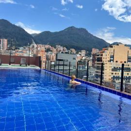 Loft/Apartaestudio Chapinero con piscina gym