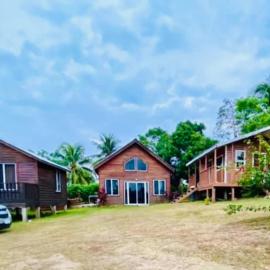 Aly’s Valley Cabin, hotel a Middlesex