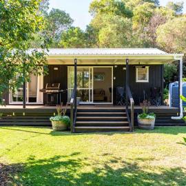 The Cabin - Mangawhai Heads Studio, hotel in Kaiwaka