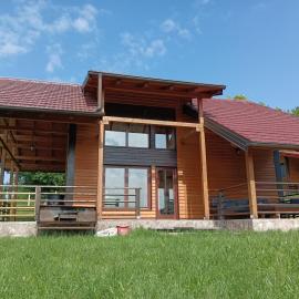 Vikendica Jezerac, hotel v destinácii Banja Luka