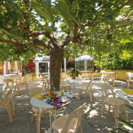 Hôtel La Croix de Malte, Hotel in La Ciotat