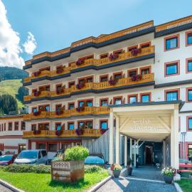 JUFA Alpenhotel Saalbach, hotel u Saalbach Hinterglemmu