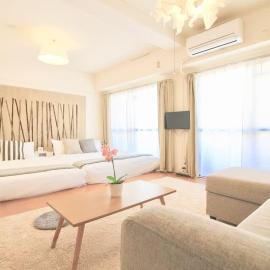 Earls Court by b hotel - Spacious & Relaxing just 4 blocks to Peace Park, hotel in Hiroshima