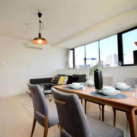 Luxes by b hotel - 10 min Hiroshima Station & 2BR Up to 10p