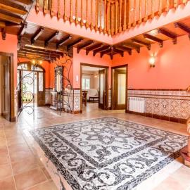 Casa rosa del romeral, hotel a Nigüelas