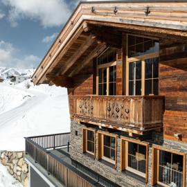 Horberghütte, hotel in Schwendau