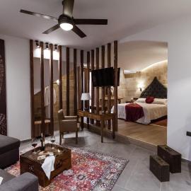 Utopia Luxury Suites - Old Town, hotel di Bandar Rhodes
