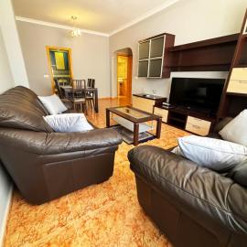 BAJBAJ - Renovated Ground-Floor 2-Bedroom, No Stairs - 100 m from Bajondillo Beach