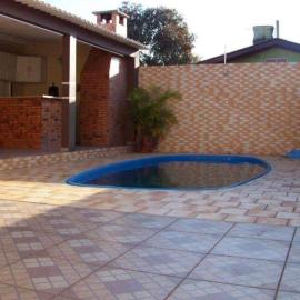 Espaço Foz com piscina e garagem gratuita