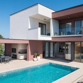 Stunning Home In Vrsi With Sauna