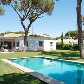 Villa Escocia, entre pinares y a pie de playa, hotel a Roche