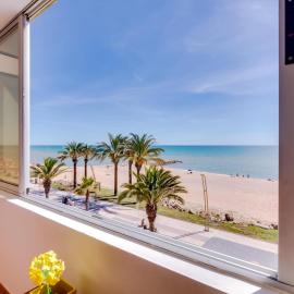 Oasis Mar Beachfront Apartment
