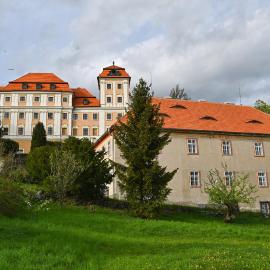Zámecká lesovna, viešbutis mieste Valeč