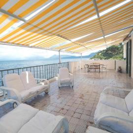 Casetta Bianca Sant'Elia, hotel sa Porticello