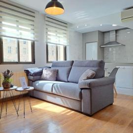 Casa Ángel Ayuntamiento Centro con aire acondicionado、ログローニョのホテル