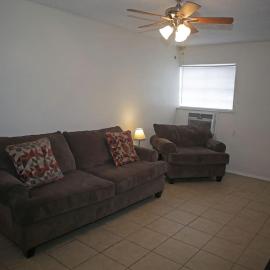 Conveniently Located Apartment Near the Fort Sill Entrance Gate!