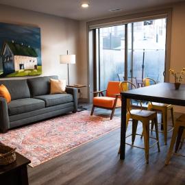 Modern State Unit 1, Hotel in Traverse City
