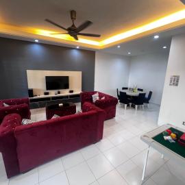 Lovely Homestay Austin Setia Indah 911, hotell sihtkohas Johor Bahru