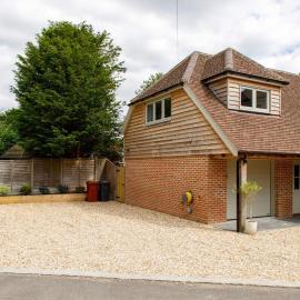 Stylish Self-Contained Countryside Accommodation, hotel in Chichester