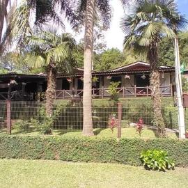 Sítio em área rural, ao pé da Serra Gaúcha., hotel in Três Coroas