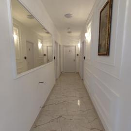 AIRPORT APARTMANI HAPPY HOUSE free parking & early check-in, hotel a Surčin