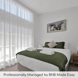 The Elm Apartments - The Green Room