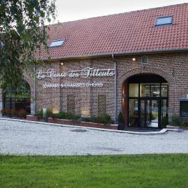 Viesnīca La Cense - Ferme des Tilleuls pilsētā Houplines