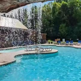 Mins to DT Gatlinburg~ Hot Tub~ Community Pool