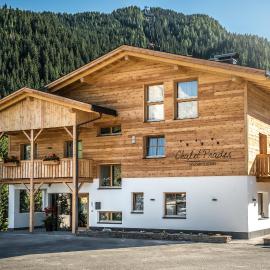 Chalet Prades Dolomiti Lodges, hotel di La Villa