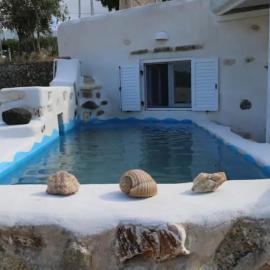 Kostos Village Beautiful Deluxe Suite With Pool, hotel em Kóstos