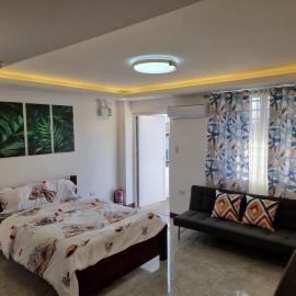 C Mary's Staycation in Tanza Cavite Condo Type with balcony good for 2 person, hotell i Tanza