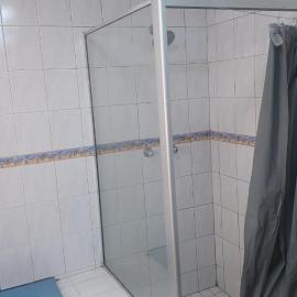 De'moore Guest House, хотел в Йоханесбург
