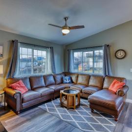 Viesnīca Rustic Retreat Charming 2 Bedroom Apt Sleeps 4 Kodiakā
