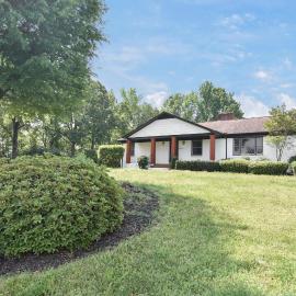 Cozy 2BR 2BA 5 min to lake 20 min to downtown CLT