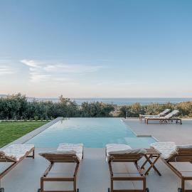 Villa Zefyros With Sea View, hotelli Plataniaksessa