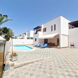 Casa Daniela en Costa Teguise, hotel i Costa Teguise