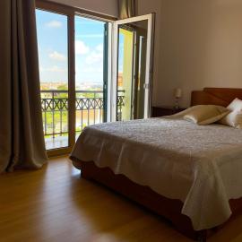 Lolik Villa, hotel a Sobreda