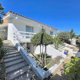 Villa vue direct océan 21 couchages, hotel din Hourtin