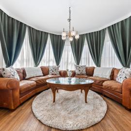 Beautiful Condo - King Bed - Free Waffle Breakfast, hotel en Geneva
