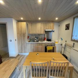 LE PICOULET : Appartement tout confort Coeur de village( 5/7 ), hotel v destinácii Allos